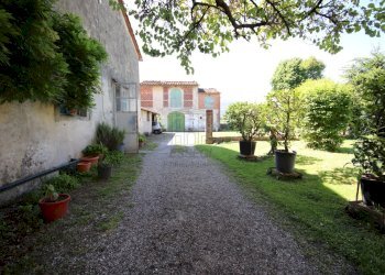 Villa primi 900 con giardino ed annessi  (39).JPG - Villa Via Traversa di Parezzana 1, Capannori - foto 24