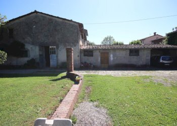 Villa primi 900 con giardino ed annessi  (45).JPG - Villa Via Traversa di Parezzana 1, Capannori - foto 26