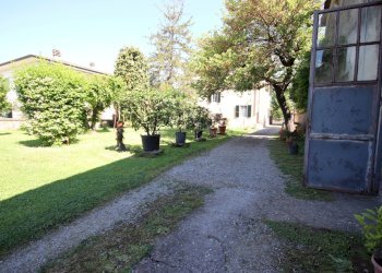 Villa primi 900 con giardino ed annessi  (40).JPG - Villa Via Traversa di Parezzana 1, Capannori - foto 27