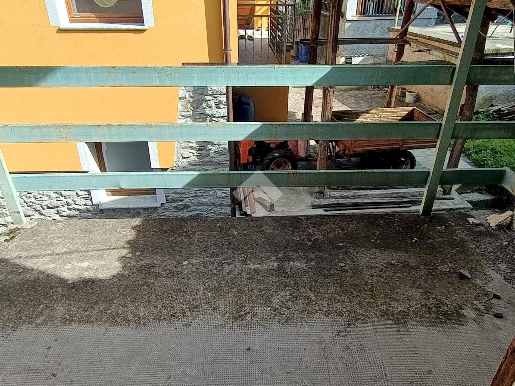 Semi-detached house Via Pommier, Fénis - photo 2