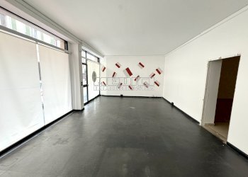 Parte anteriore - Locale Commerciale via Luigi Ranco, 7, Asti - foto 1