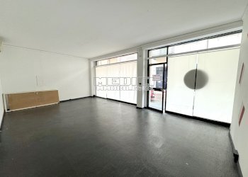 Parte anteriore - Locale Commerciale via Luigi Ranco, 7, Asti - foto 2