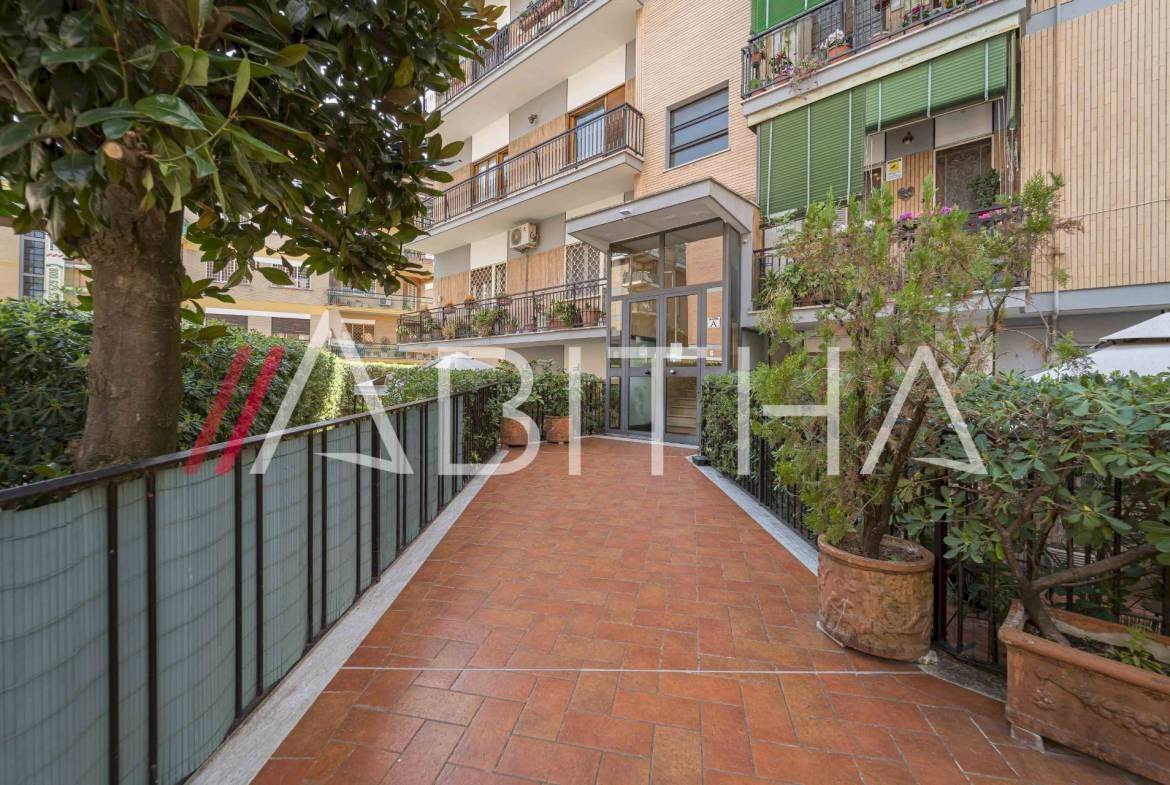 Appartamento via Giuseppe Chiarini, Roma - foto 2