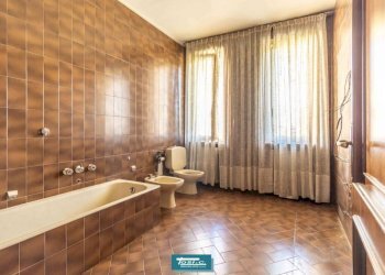 Bagno - Appartamento via Novara, Borgomanero - foto 17