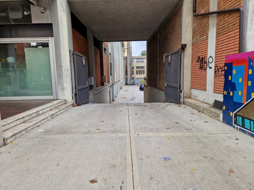 Zona - Box via Giuseppe Mazzini, 170, Bologna (zona Mazzini) - foto 1