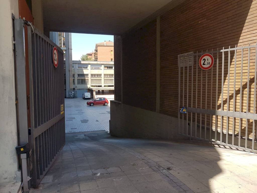 Box auto - Box via Giuseppe Mazzini, 170, Bologna (neighborhood Mazzini) - photo 1