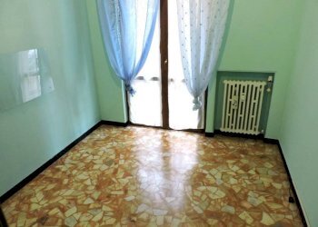 CAMERA 2 - Quadrilocale via Gian Battista Monti, 20, Genova (zona Sampierdarena) - foto 13