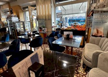 Interno non residenziale - Bar Tavola Calda - Fredda piazza Gran Madre di Dio, 1, Torino - foto 7
