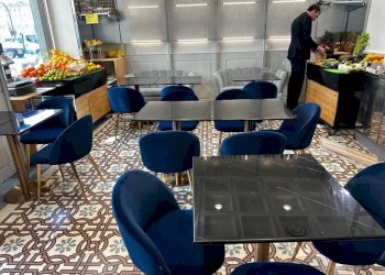 Interno non residenziale - Cafeteria - Cold Bar piazza Gran Madre di Dio, 1, Torino - photo 5