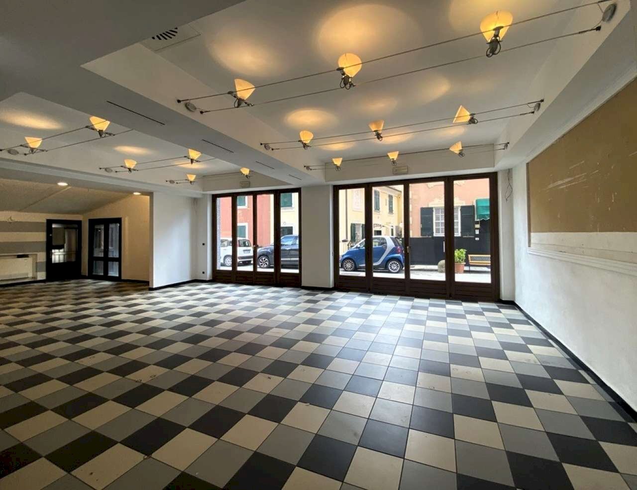 Interni - Locale Commerciale via Angelo Argiroffo, Chiavari - foto 1