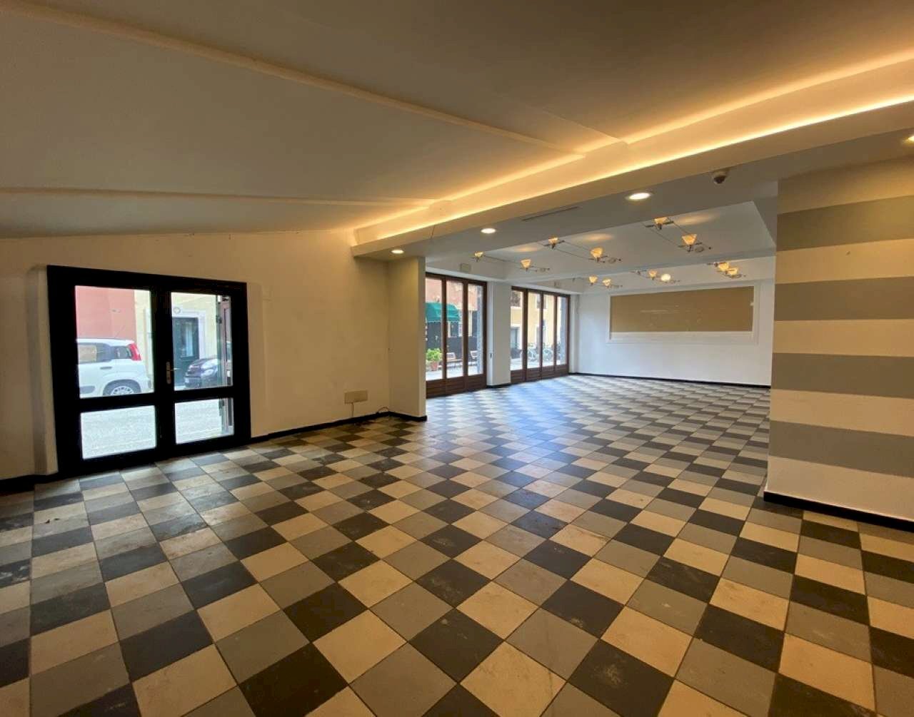 Interni - Locale Commerciale via Angelo Argiroffo, Chiavari - foto 2