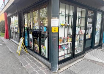 esterno - Edicole - Edicole con Chiosco via Borgo Palazzo, Bergamo - foto 2