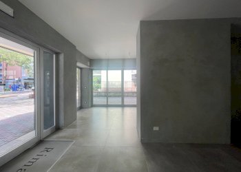 Negozio VIALE REGINA MARGHERITA, Pescara - foto 8