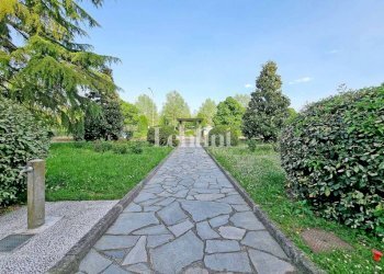 Giardino - Appartamento via Alessandro Rottigni, 19, Casale Monferrato - foto 3