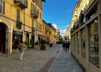Zona - Cafeteria - Cold Bar via Monferrato, 4B, Torino - photo 3