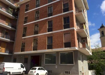 Facciata - Stabile - Palazzo corso Massimo d'Azeglio, 67, Ivrea - foto 4