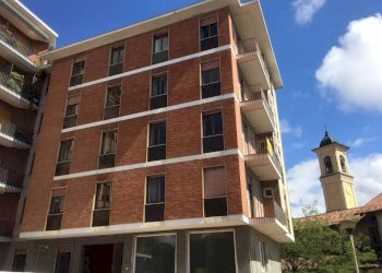 Facciata - Stabile - Palazzo corso Massimo d'Azeglio, 67, Ivrea - foto 6