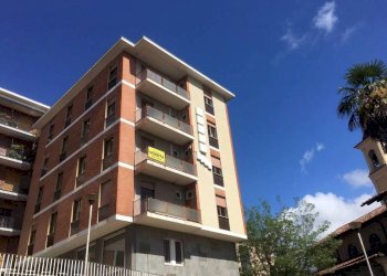 Facciata - Stabile - Palazzo corso Massimo d'Azeglio, 67, Ivrea - foto 8