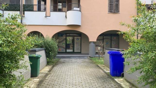 Entrata - Attività Commerciale via Roma, 2/A, Assago - foto 1