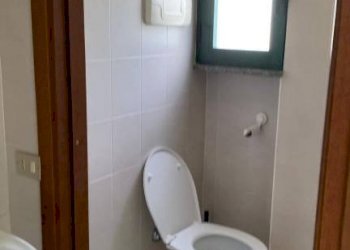 bagno - Attività Commerciale via Roma, 2/A, Assago - foto 10