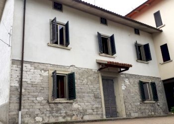 esterni - Villa Via del Bisenzio, Vernio - foto 2