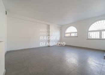 0006.jpg - Locale Commerciale Via Principe di Napoli 5, Grottaferrata - foto 6