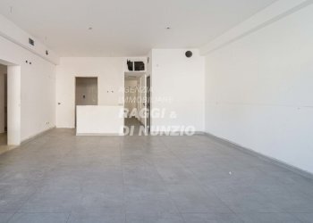 0008.jpg - Locale Commerciale Via Principe di Napoli 5, Grottaferrata - foto 8