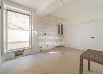 0013.jpg - Locale Commerciale Via Principe di Napoli 5, Grottaferrata - foto 13