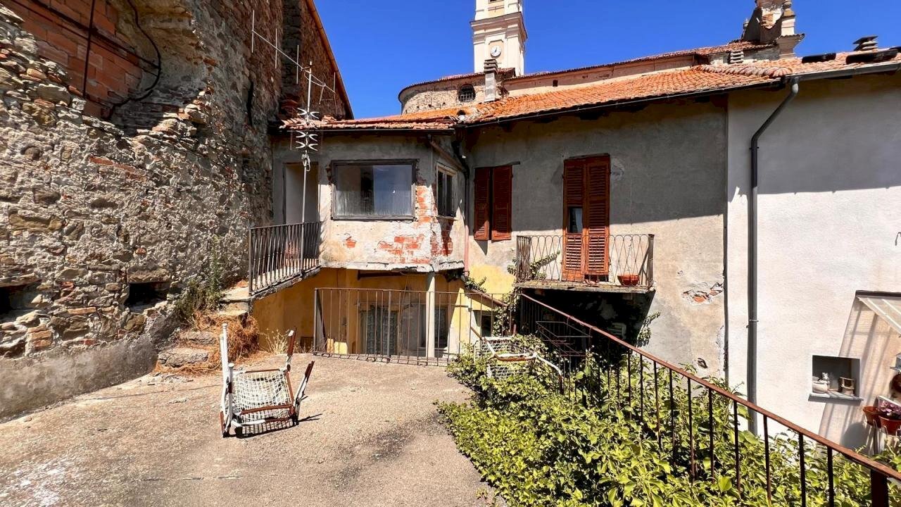 IMG-20250820-WA0080.jpg - Porzione di casa Via Roma 6, Pareto - foto 1