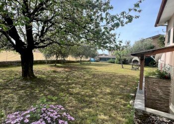 8b7c9232-911c-489c-89ea-75a28906ad30.jpeg - Portion of a house Seravezza - photo 5