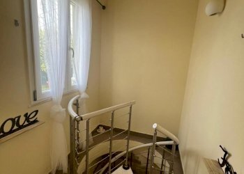 b8751c78-c632-411b-9a8c-35cf3b6363b7.jpeg - Portion of a house Seravezza - photo 12