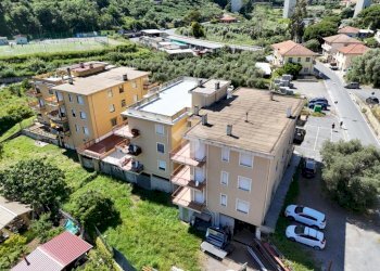 One-room apartment Via Pietrabruna, San Lorenzo al Mare - photo 6