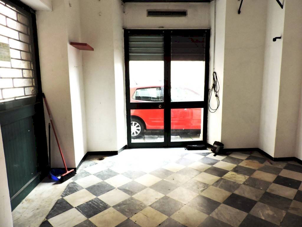 interno - Shop via Amedeo Lattanzi, Genova - photo 3