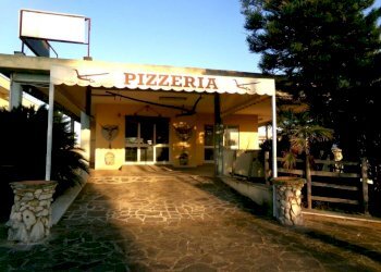 Facciata - Negozio via Ticino, Anzio - foto 2