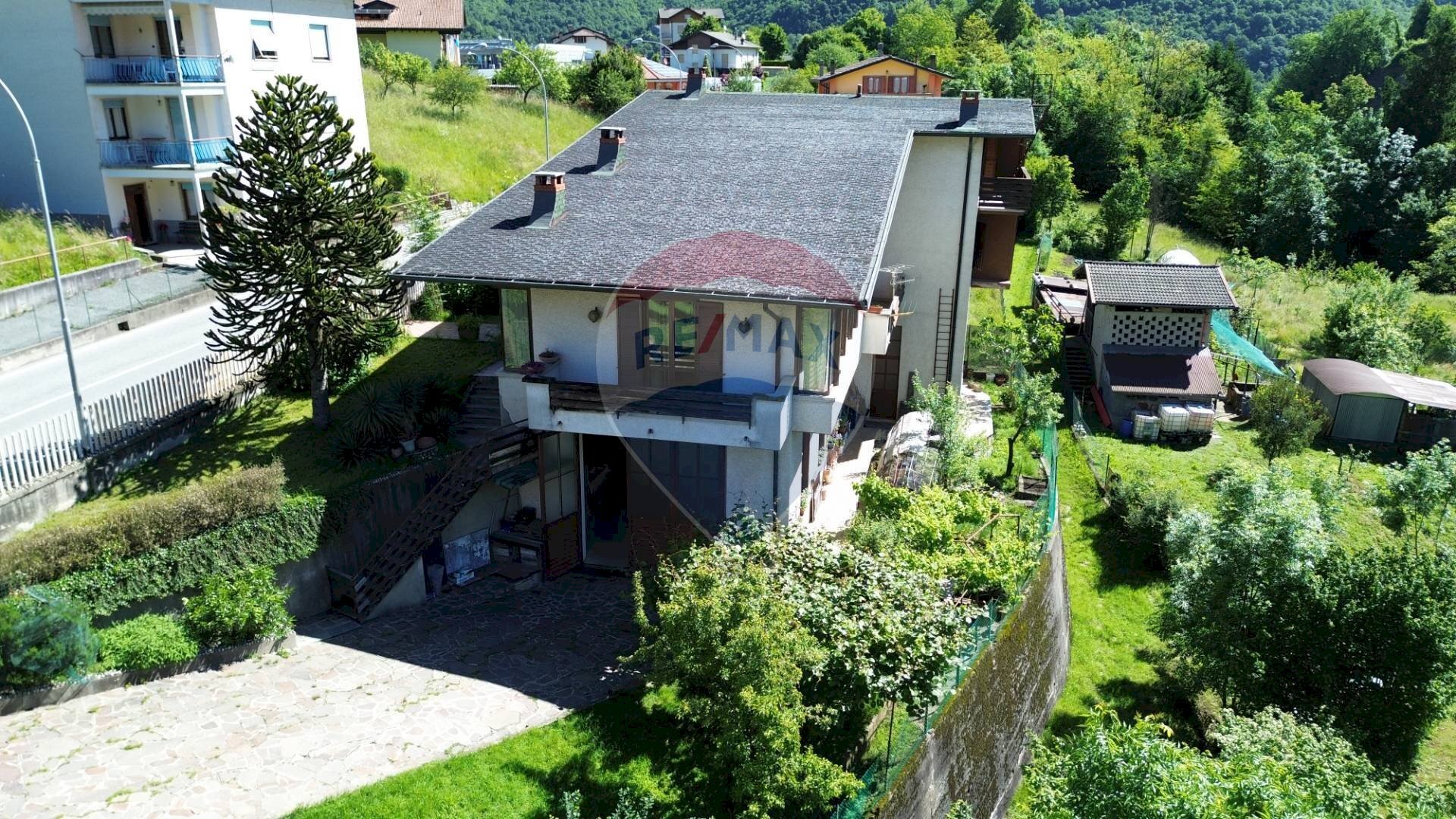 Villa Via San Gottardo, 3
Laxolo, Val Brembilla - foto 2