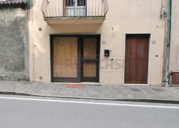 esterno - Three-room apartment via Roma 34/36, Montebello Vicentino - photo 2