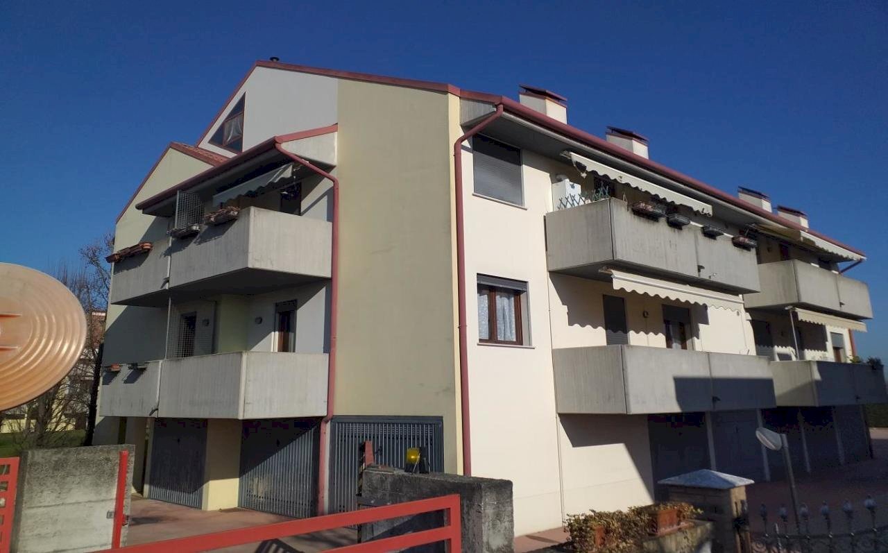 1597380_c_documento_con_foto-2.jpg - Appartamento via montà 170/a, Padova - foto 1