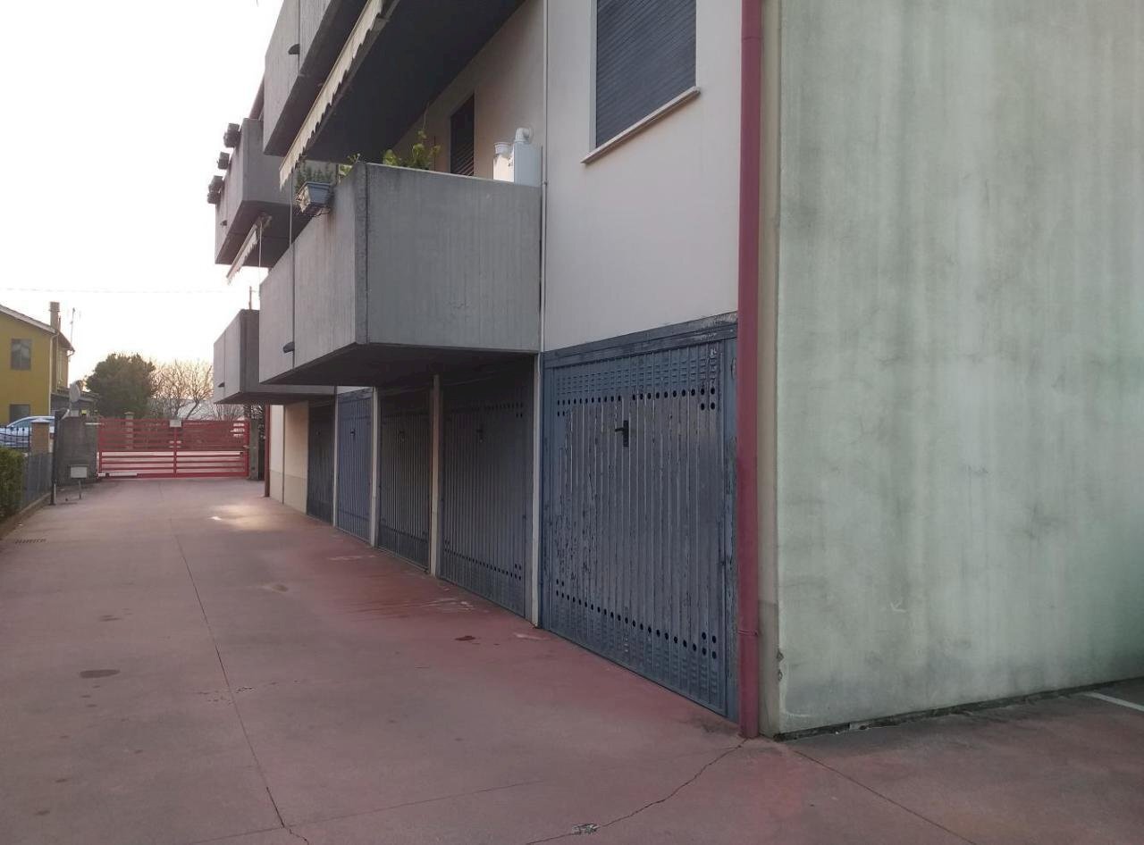 1597380_c_documento_con_foto-1.jpg - Appartamento via montà 170/a, Padova - foto 2