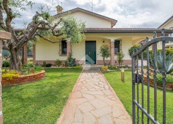 Villa Via Santerno Ammonite, Ravenna (neighborhood Ammonite) - photo 5