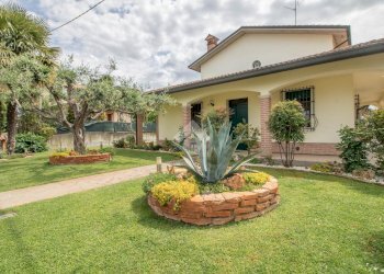 Villa Via Santerno Ammonite, Ravenna (neighborhood Ammonite) - photo 4