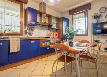 Villa Via Santerno Ammonite, Ravenna (neighborhood Ammonite) - photo 12