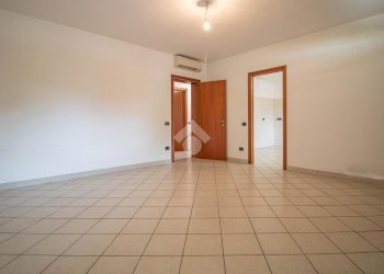 Villa Via Santerno Ammonite, Ravenna (neighborhood Ammonite) - photo 26