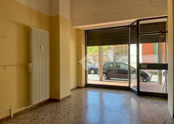 Negozio Piazza Dante, Valdilana - foto 1