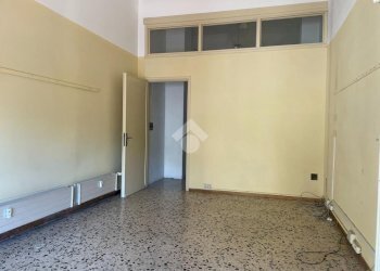 Negozio Piazza Dante, Valdilana - foto 2
