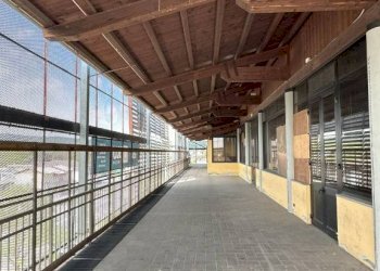 Interno non residenziale - Ufficio via Sempione, Castelletto Sopra Ticino - foto 2