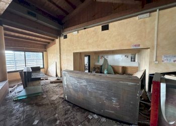 Interno non residenziale - Ufficio via Sempione, Castelletto Sopra Ticino - foto 8