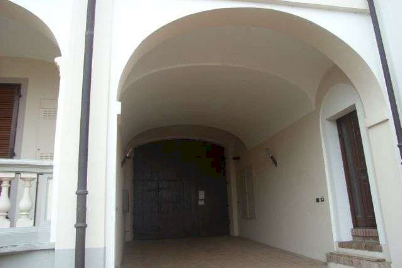 esterno - Two-room apartment via PRINCIPESSA JOLANDA, 2, Montemagno - photo 2