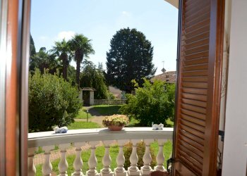 balcone con affaccio su giardino - Appartamento via PRINCIPESSA JOLANDA, 2, Montemagno - foto 5