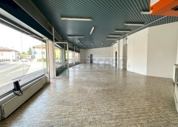 AREA DI PRODUZIONE - Locale Commerciale Via Montello 40, Visco - foto 7