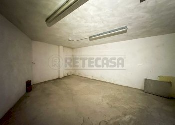 CANTINA - Locale Commerciale Via Montello 40, Visco - foto 15